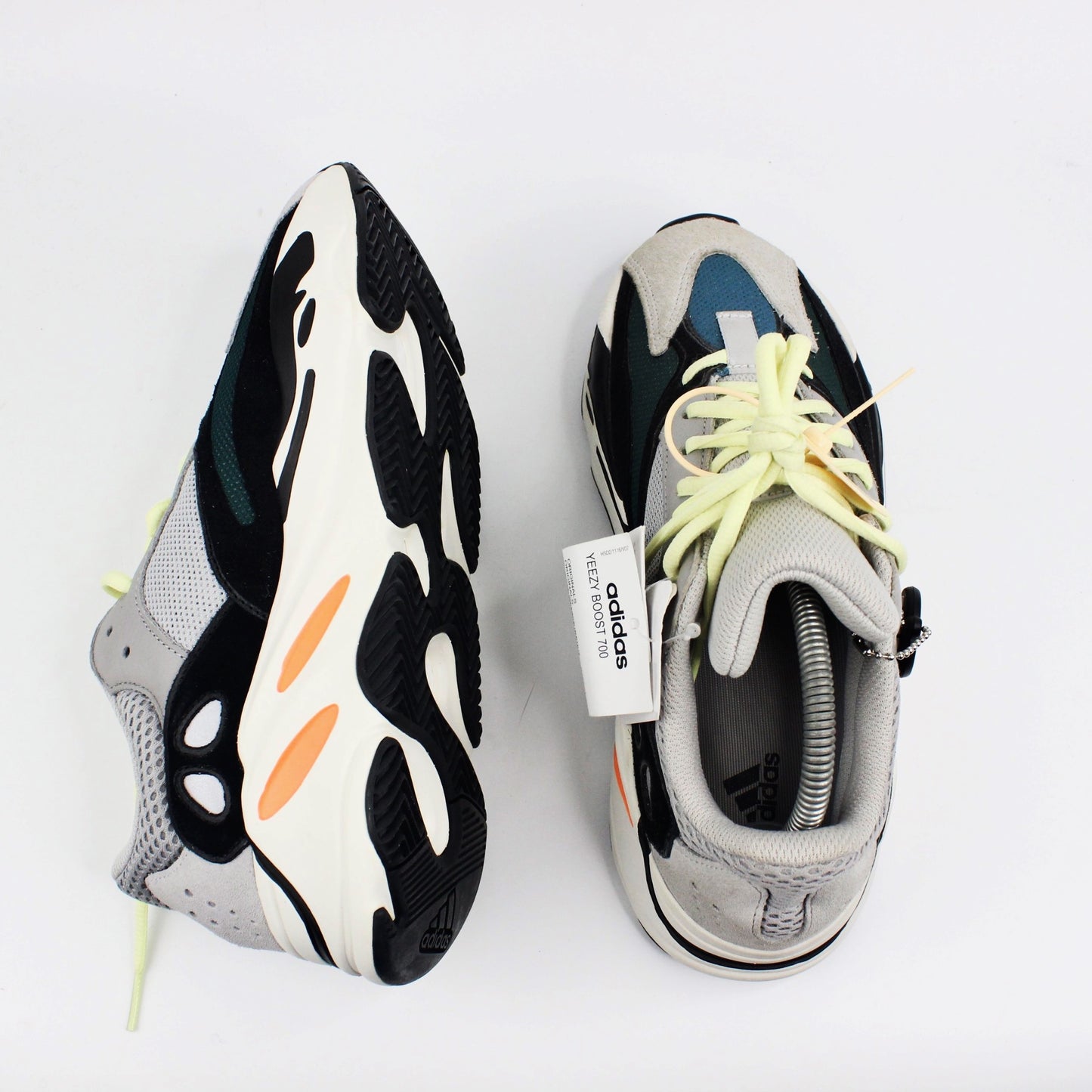 ADIDAS YEEZY BOOST 700 WAVE RUNNER SOLID GREY