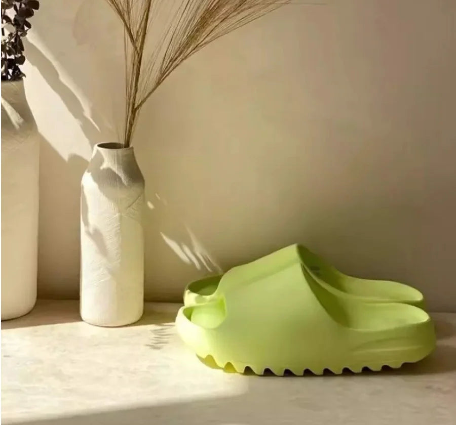 ADIDAS YEEZY SLIDES HQ6447