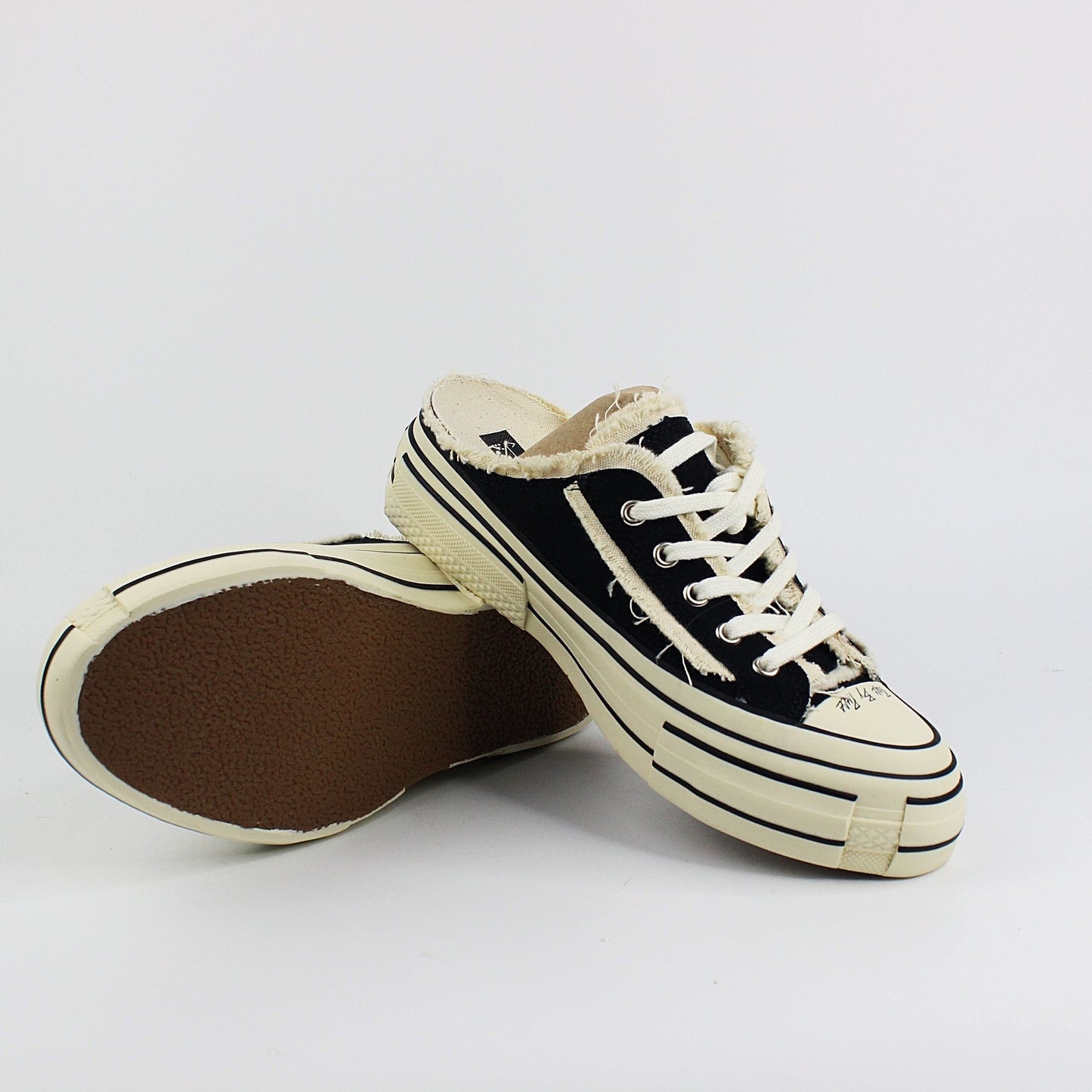 XVESSEL SLIPON BLACK
