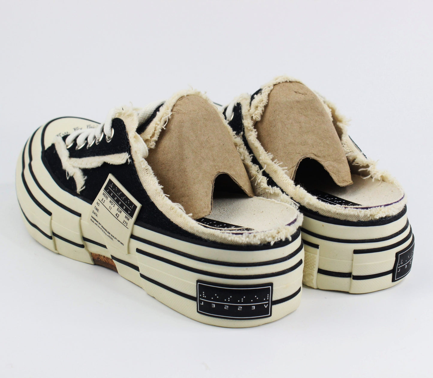 XVESSEL SLIPON BLACK