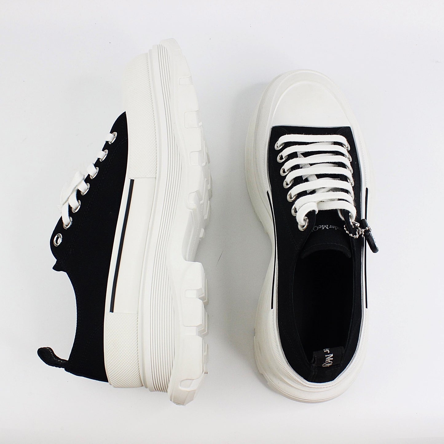 ALEXANDER MCQUEEN SNEAKERS 02