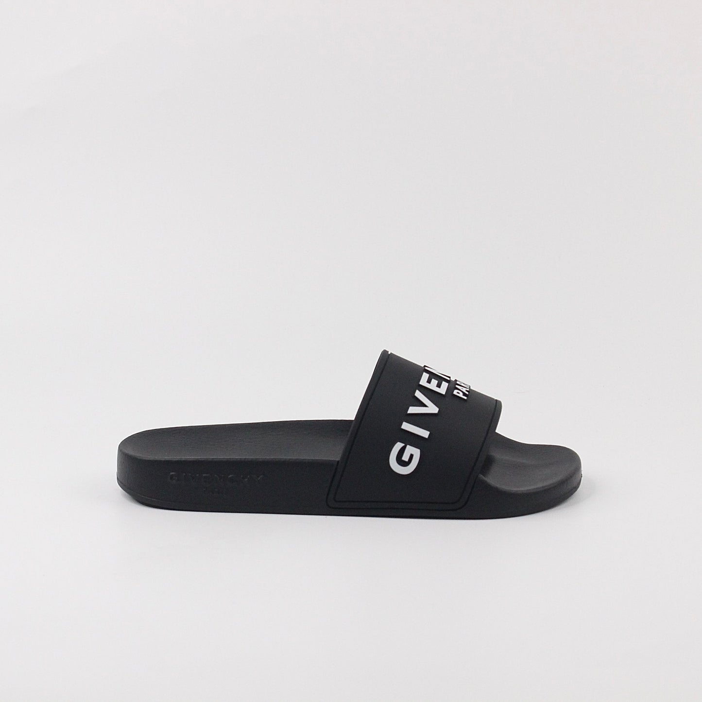 GIVENCHY SLIDES 01