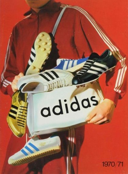 TOP 5 NHỮNG ĐÔI GIÀY ADIDAS THÍCH HỢP ĐỂ VI VU CÙNG BẠN