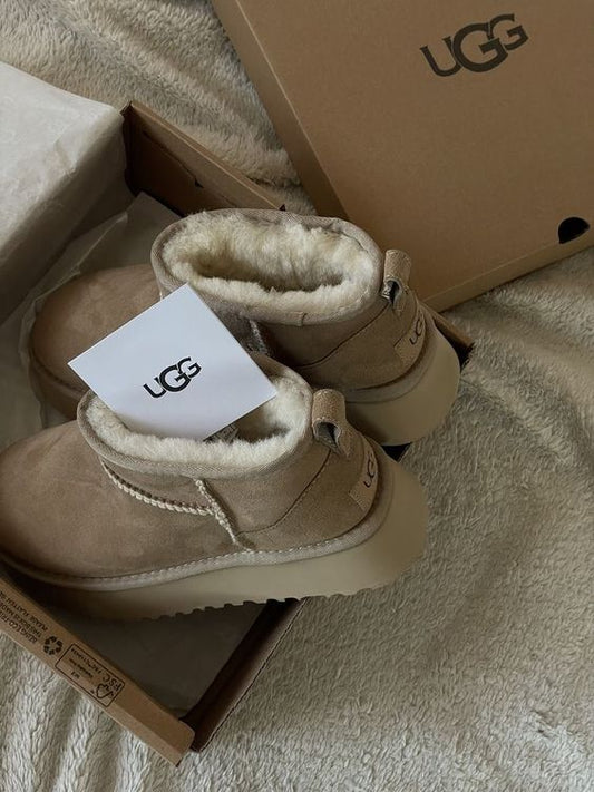 UGG - THIÊN ĐƯỜNG CỦA NHỮNG ĐÔI BOOTS LÔNG CỪU