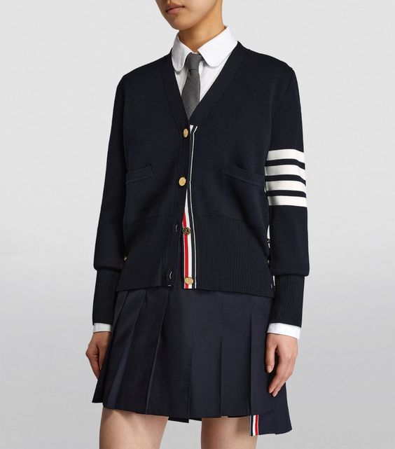 ĐÔNG ẤM ÁP CÙNG CARDIGAN THOM BROWNE