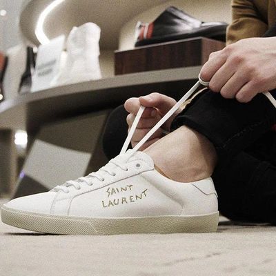 CƠN SỐT GIÀY VẢI MANG TÊN SAINT LAURENT COURT CLASSIC