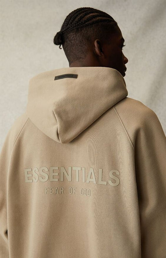 FEAR OF GOD ESSENTIAL: TỐI GIẢN NHƯNG KHÔNG ĐƠN GIẢN