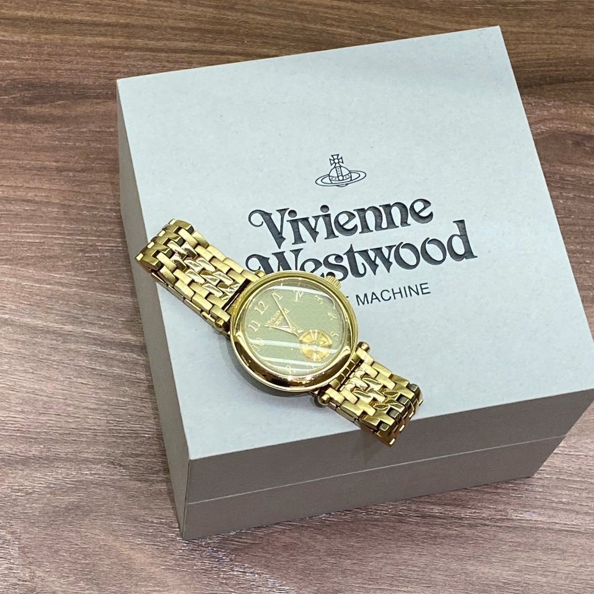 VIVENNE WESTWOOD WATCHES 008 (35MM)