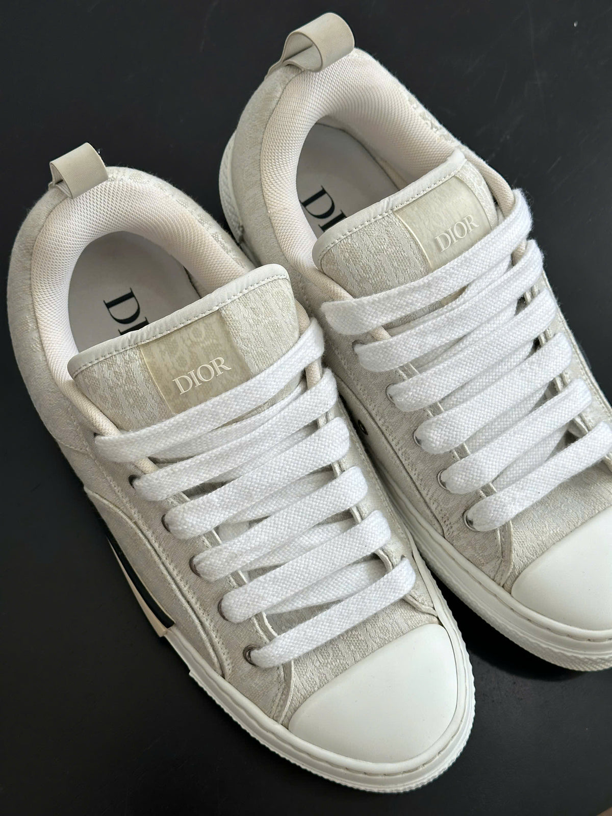 DIOR SNEAKER 002 (40.5)