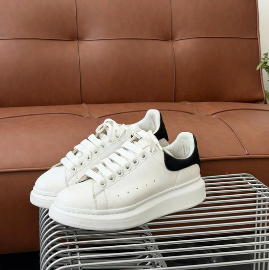 ALEXANDER MCQUEEN SNEAKER 001 (38.5)