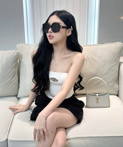 GUCCI GLASSES 050