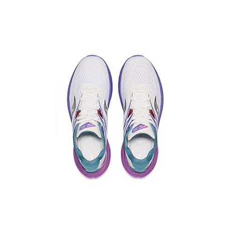 SAUCONY SLAY SNEAKER 03