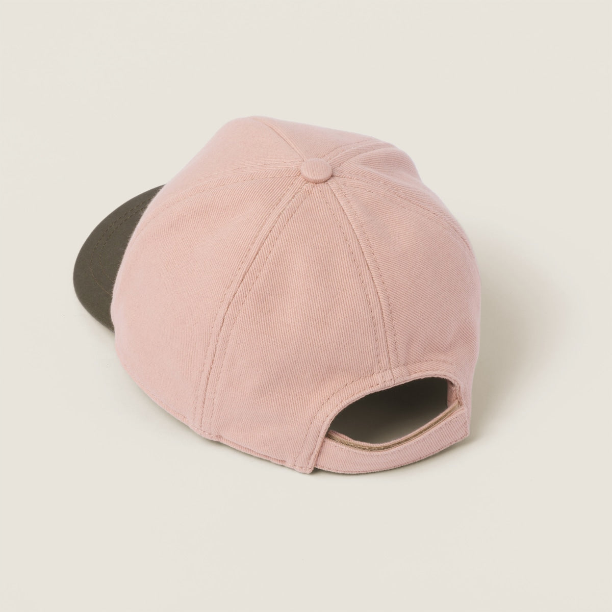 MIU MIU CAP 03