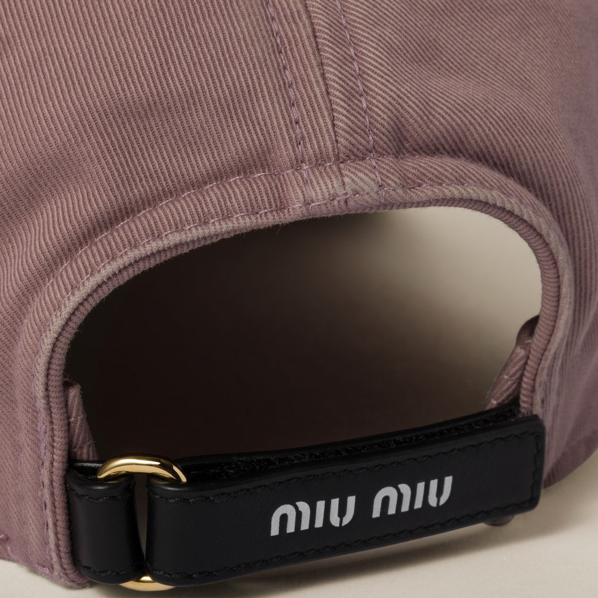 MIU MIU CAP 04