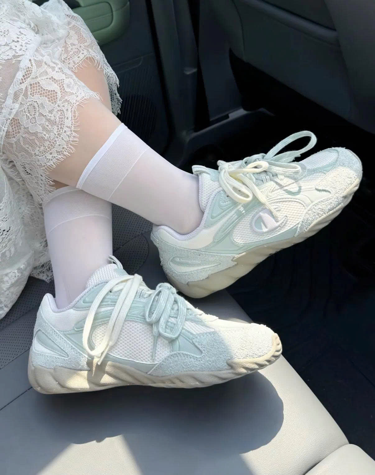 CHAMPION SNEAKERS 03