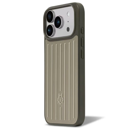 RIMOWA CASE 17 PRO 01