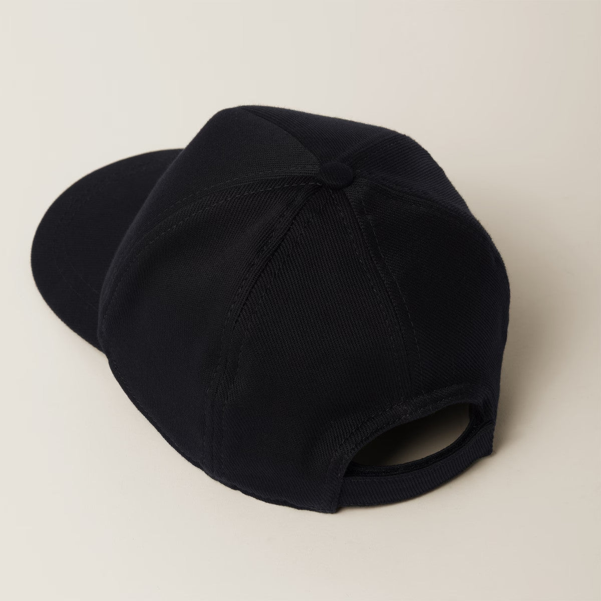 MIU MIU CAP 02