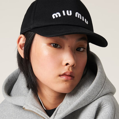 MIU MIU CAP 02