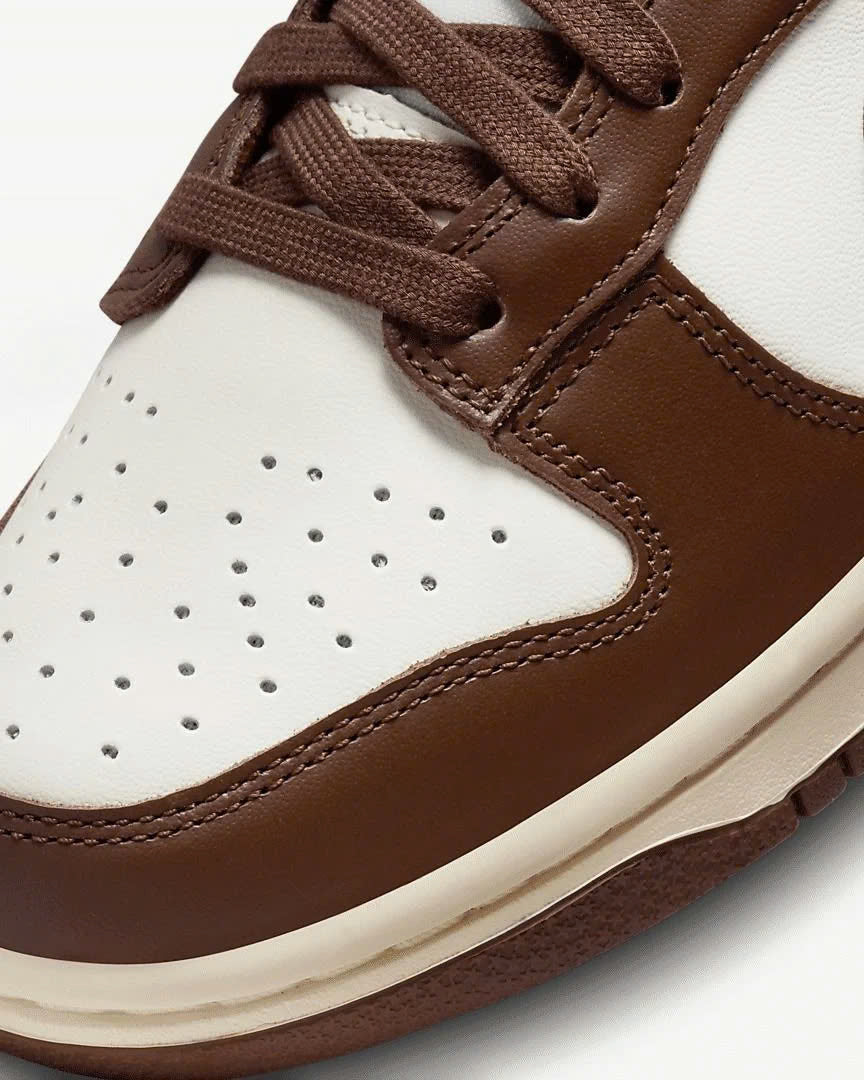 NIKE DUNK SURFACES IN BROWN AND SAIL