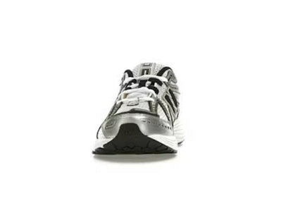 NEW BALANCE SNEAKER 04