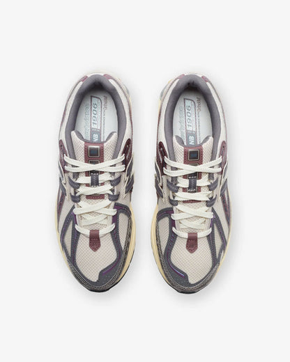 NEW BALANCE SNEAKER 06