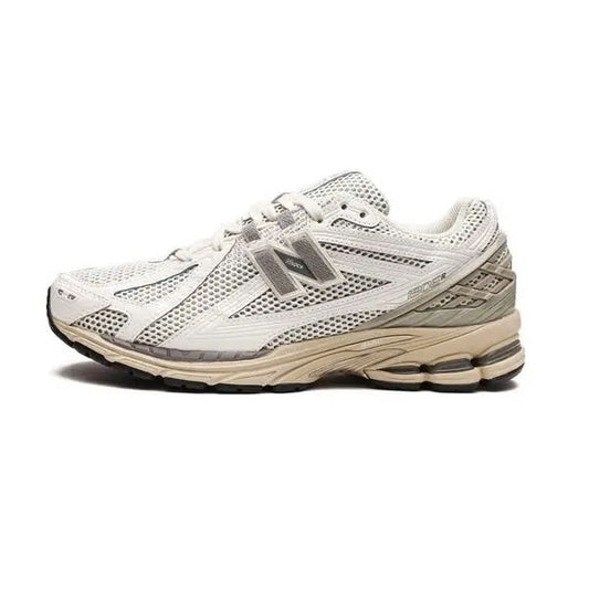 NEW BALANCE SNEAKER 07