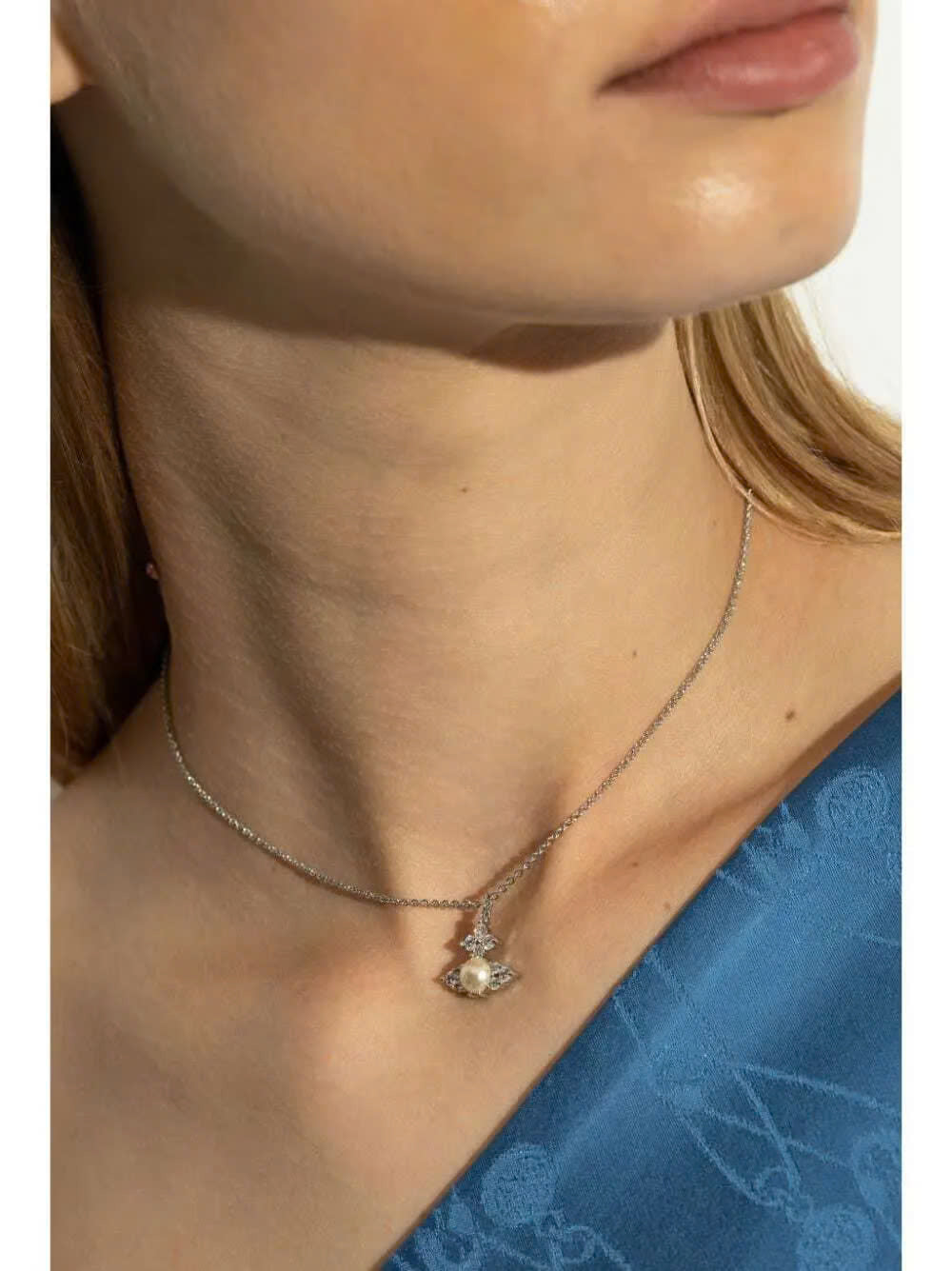 VIVIENNE WESTWOOD NECKLACE 34