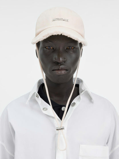 JACQUEMUS CAP 01