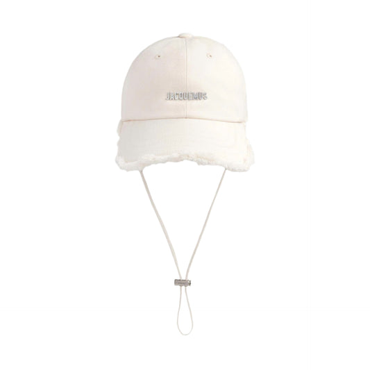 JACQUEMUS CAP 01