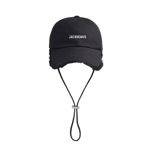 JACQUEMUS CAP 02
