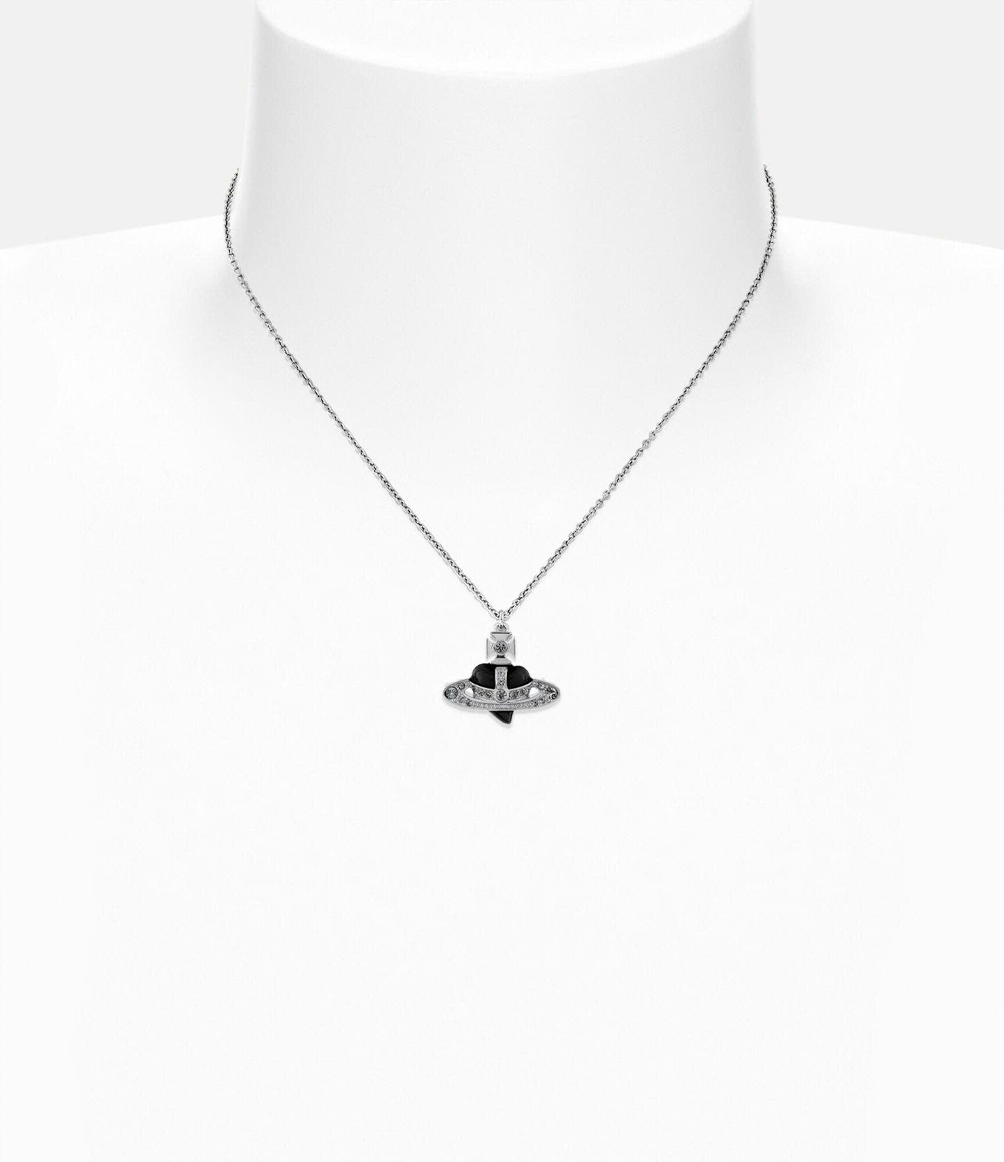 VIVIENNE WESTWOOD NECKLACE 06