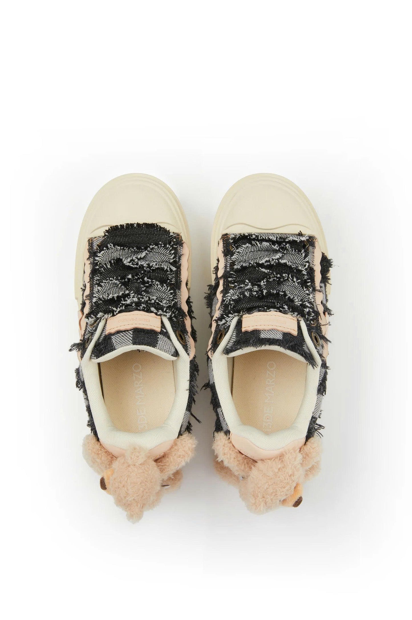 13DE MARZO SNEAKERS 14