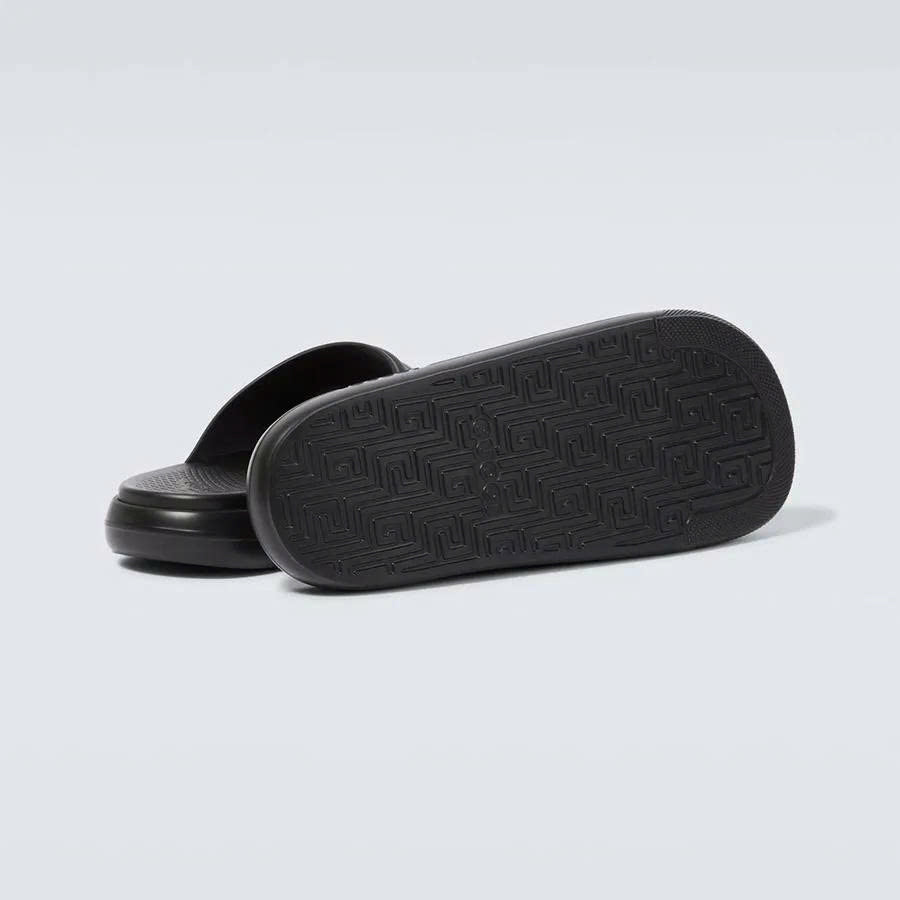 GUCCI SLIDES 24