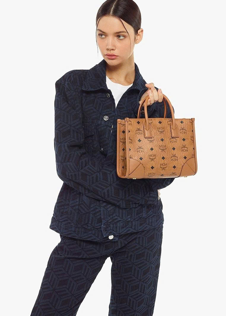 MCM BAG 18
