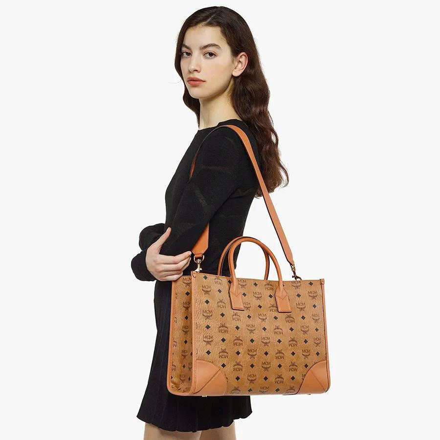 MCM BAG 26