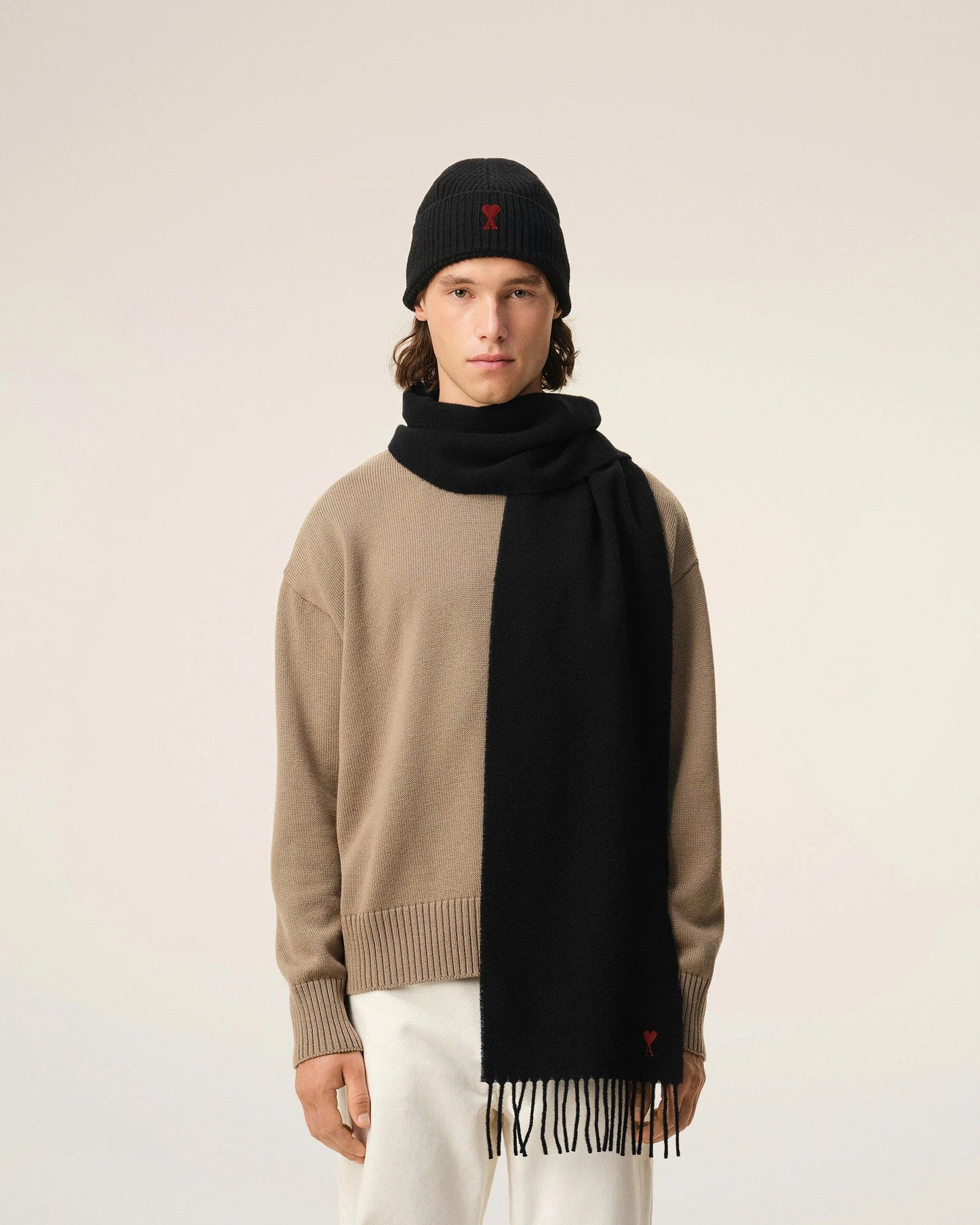 AMI SCARF 01