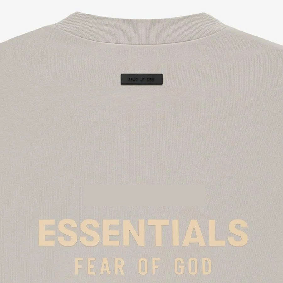 FOG ESSENTIALS T-SHIRT 29 (SILVER CLOUD V-NECK)