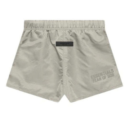 FOG ESSENTIALS SHORT 16 (SMOKE)