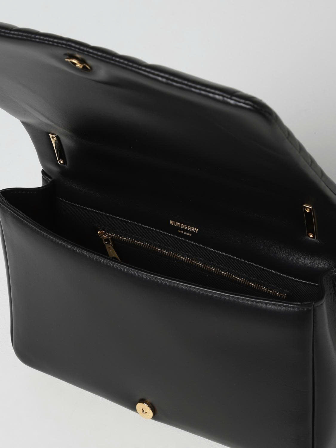 BURBERRY BAG 34 (MEDIUM)
