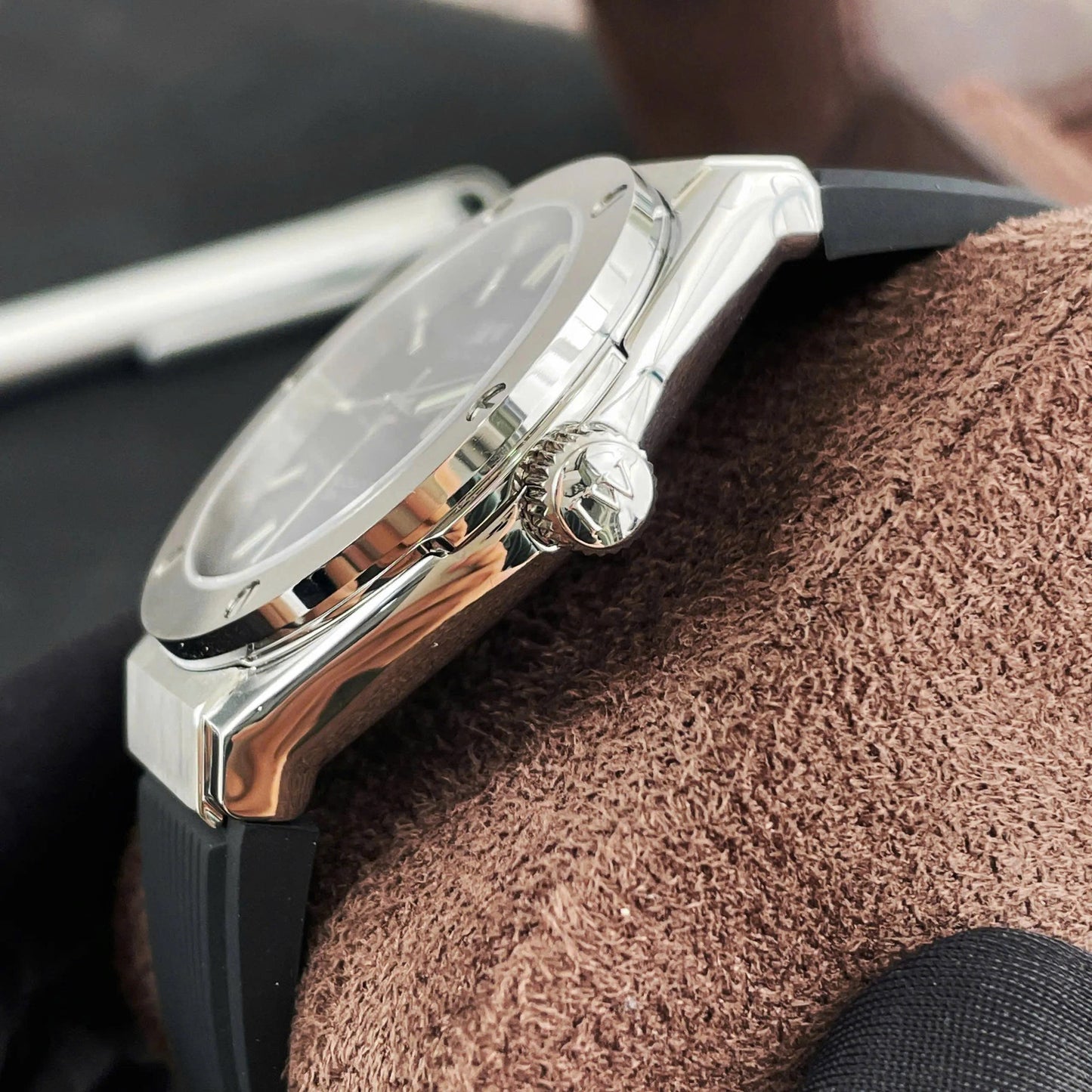 I&W CARNIVAL WATCHES 01