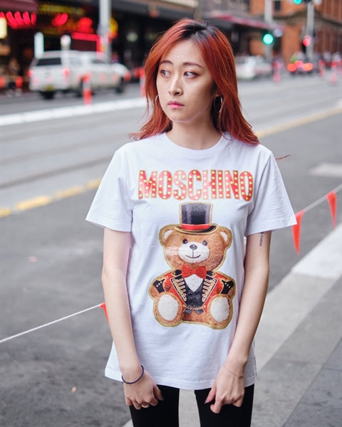 Moschino t outlet shirt outfit