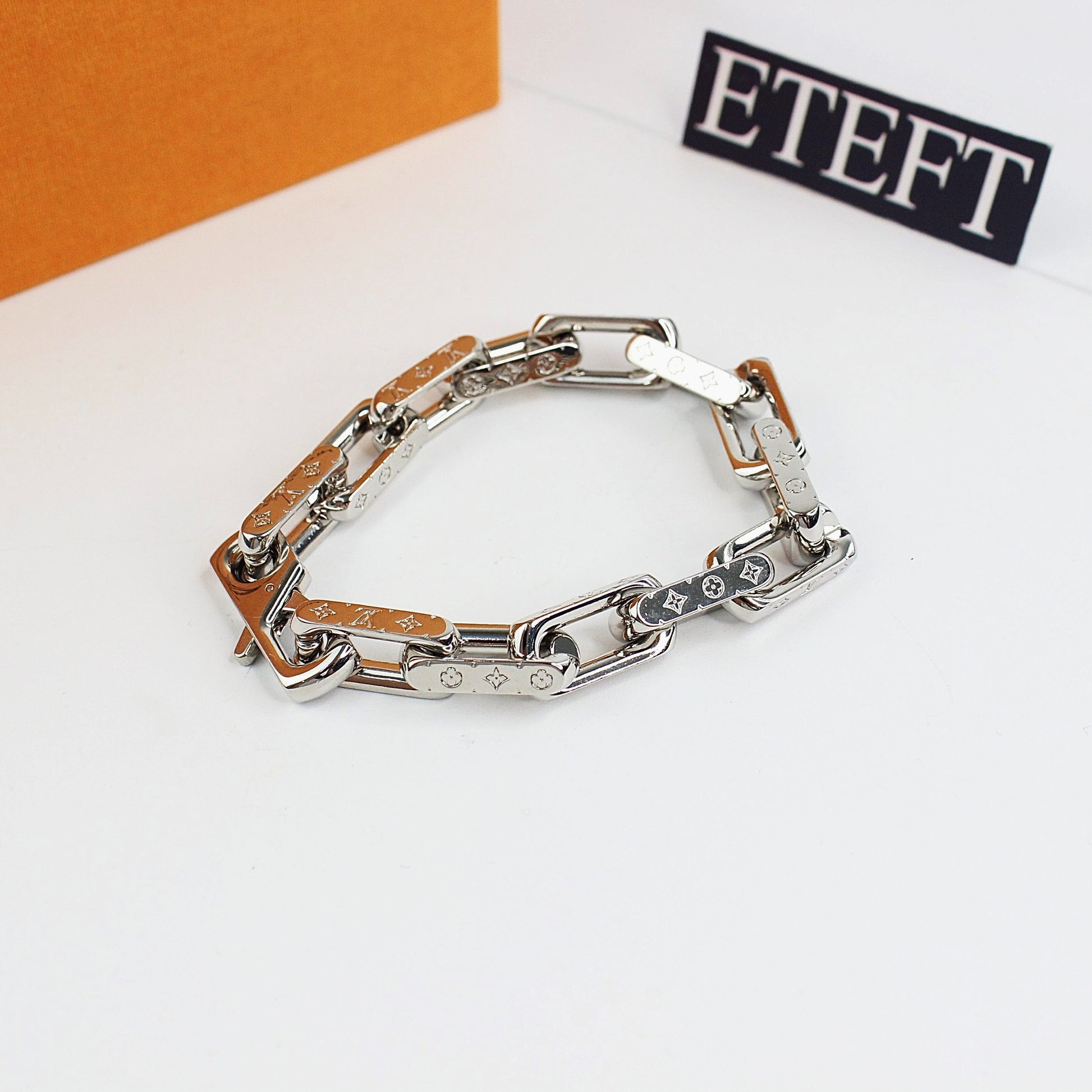 LOUIS VUITTON Monogram Chain Shades Bracelet M Silver 1155934