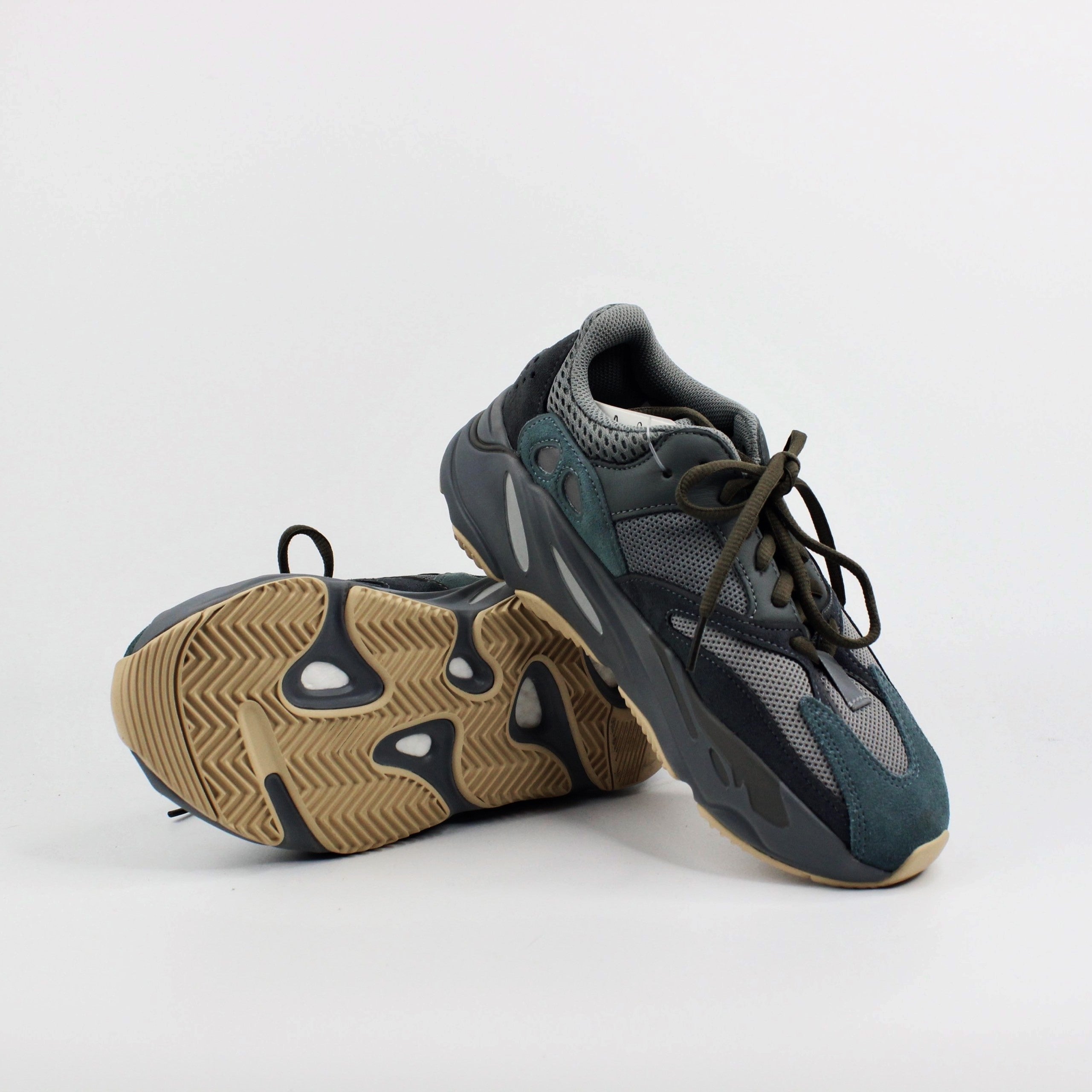 Yeezy boost 700 hot sale teal blue